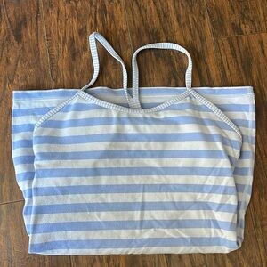 Lululemon yoga top